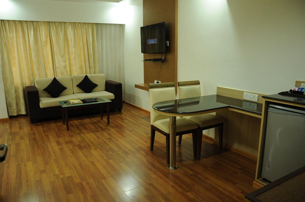 Hotel Ambient Turret Bangalore Eksteriør bilde