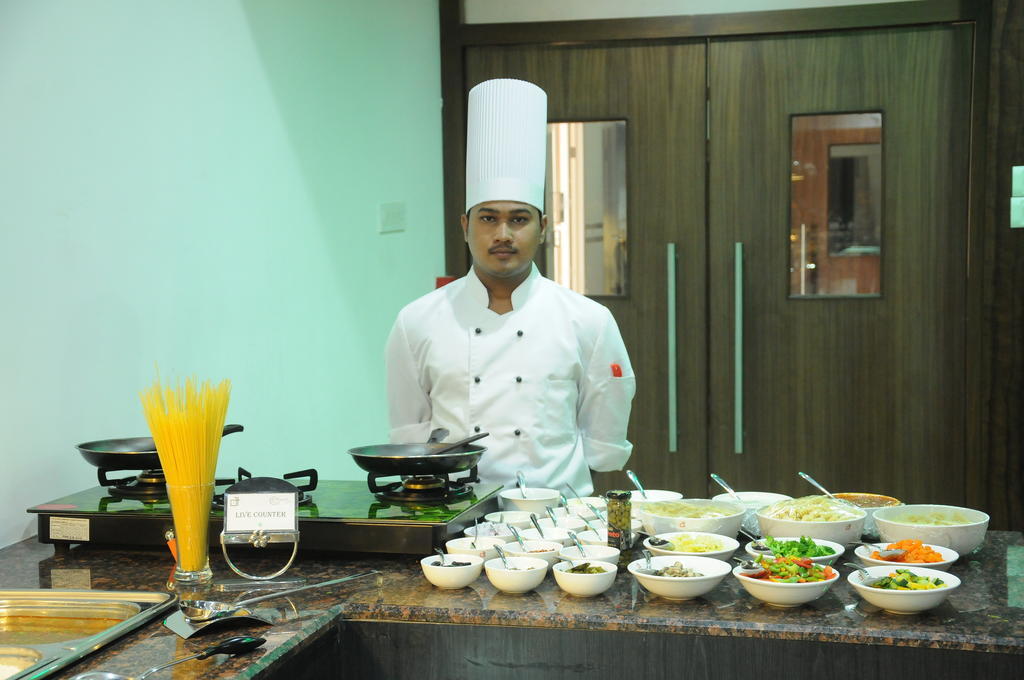 Hotel Ambient Turret Bangalore Eksteriør bilde